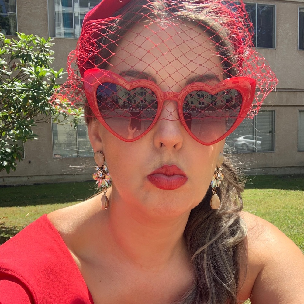 Meet your Posher, Liz